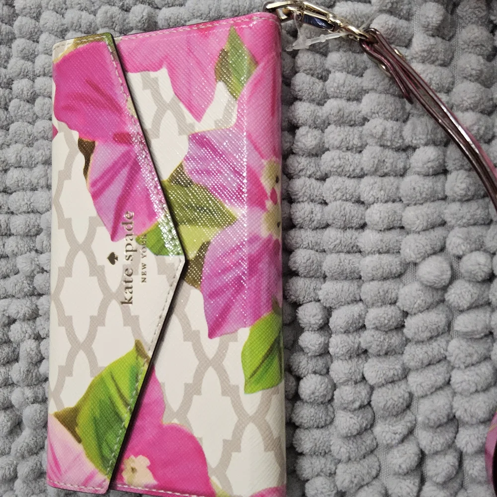 Kate Spade Pink Floral Wristlet I phone 7 case
